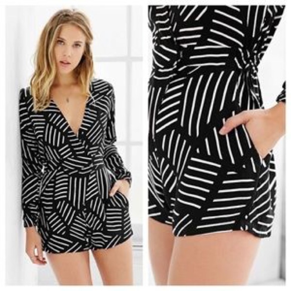 Urban Outfitters Motel Rocks Romper
